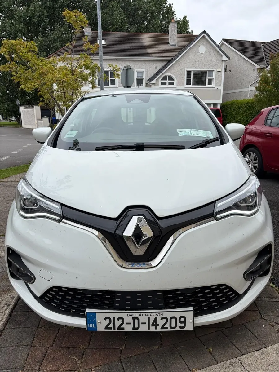 Renault Zoe GT Line rapid charge 212D low mileage - Image 3