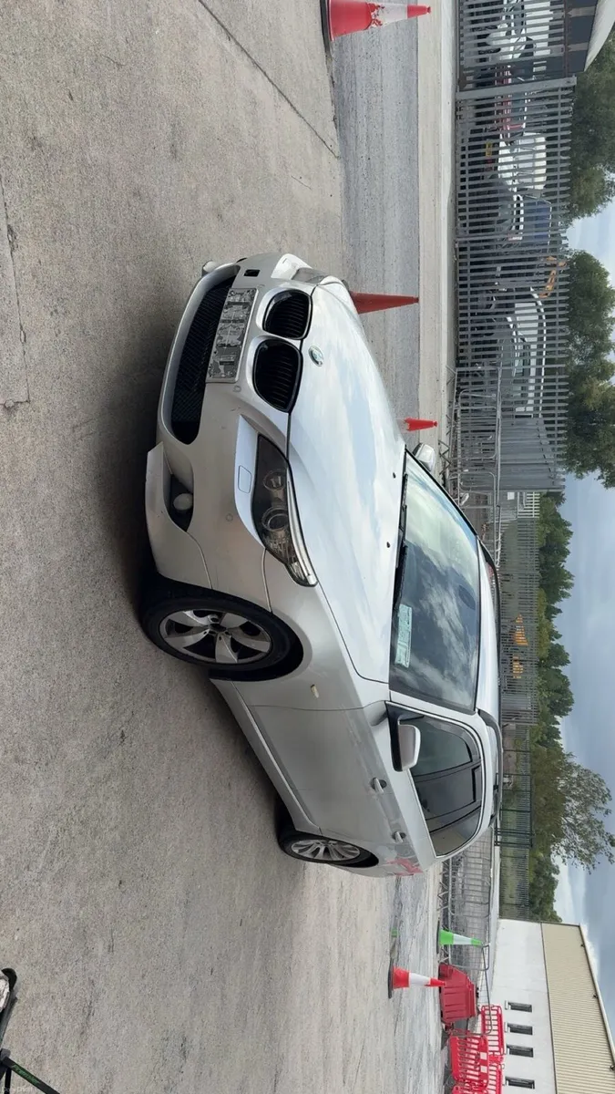 BMW E61 - Image 1