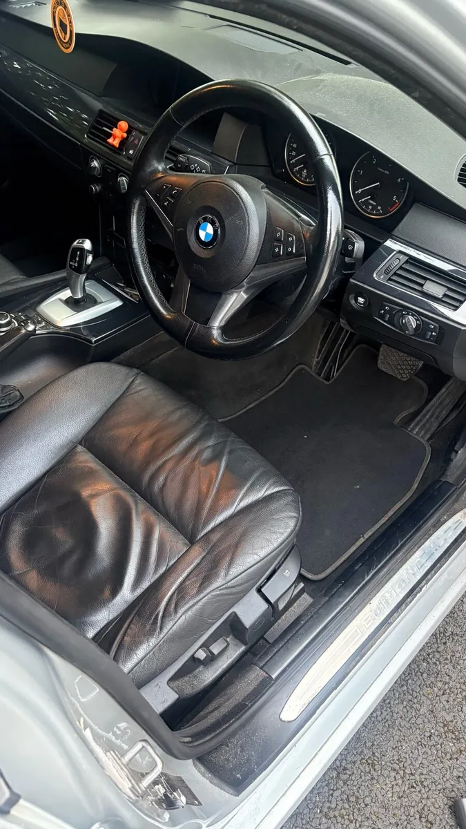 BMW E61 - Image 5
