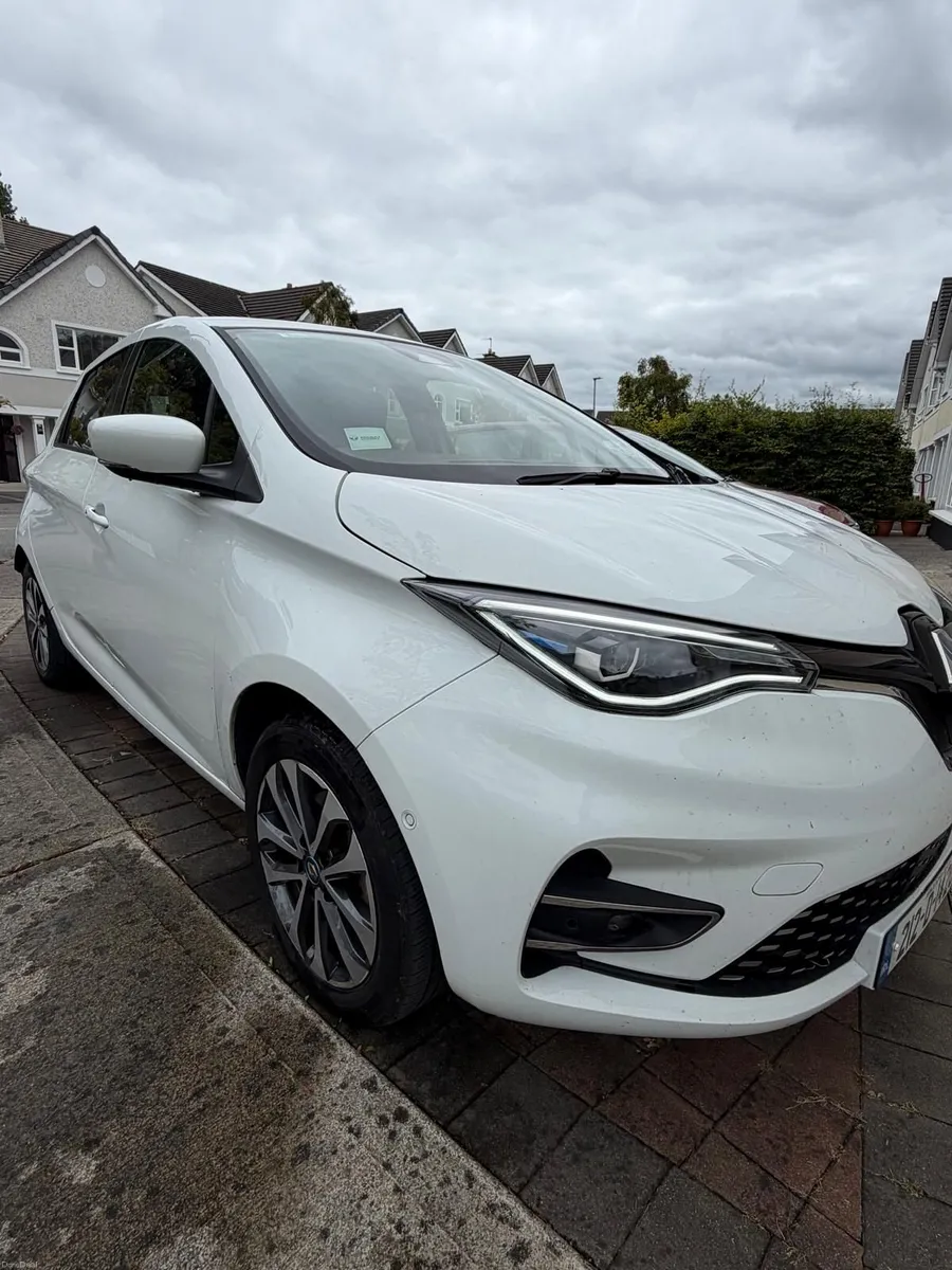 Renault Zoe GT Line rapid charge 212D low mileage - Image 2