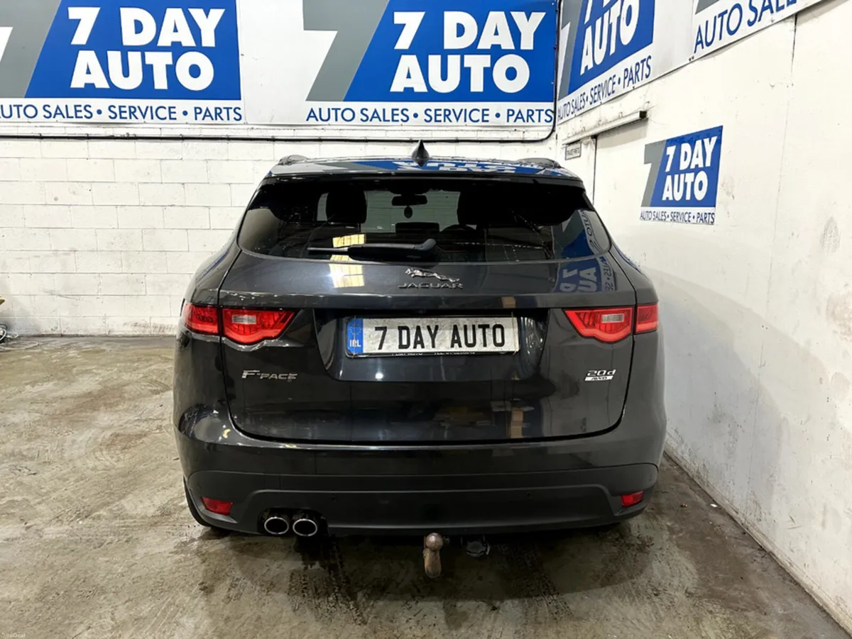 Jaguar F-Pace 2.0 D AWD PRESTIGE 18MY 5DR A - Image 5