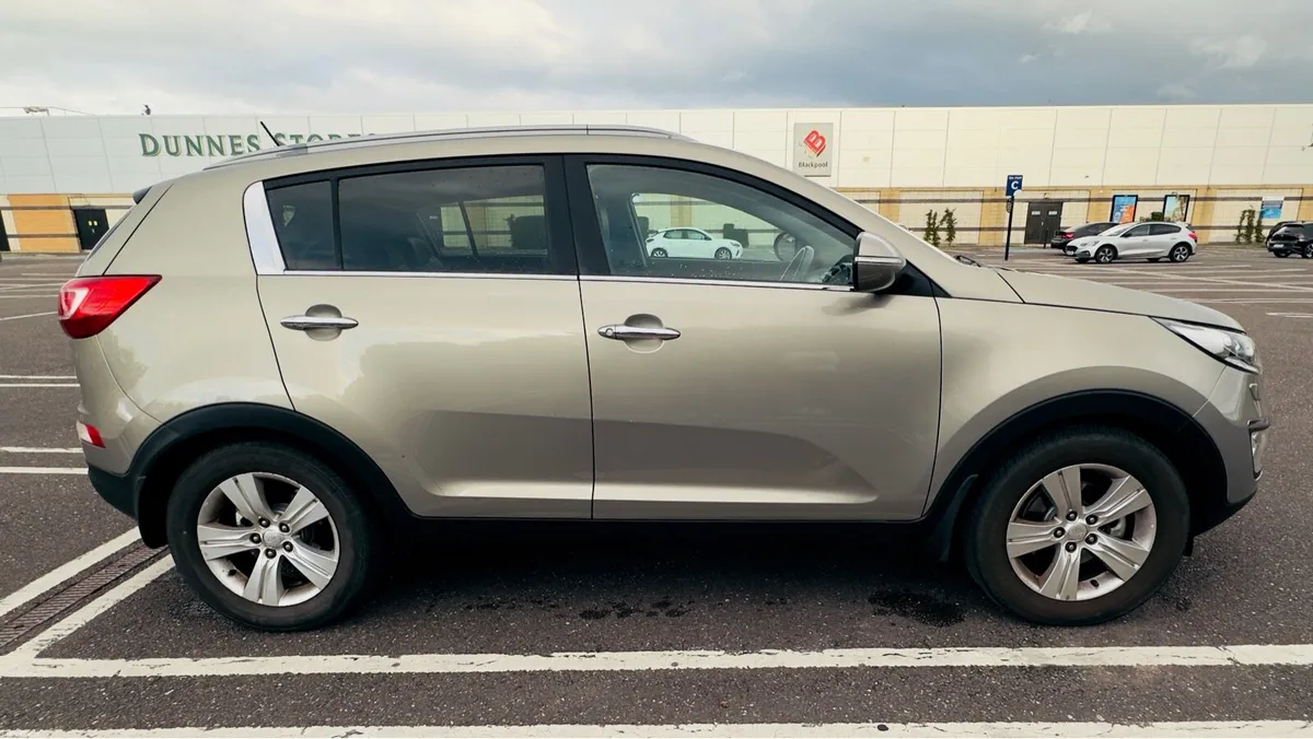 2011 Kia Sportage 1.7 CRDi Diesel – Full Spec - Image 4
