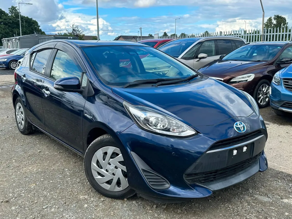 Toyota Aqua S STYLE BLACK AUTOMATIC HYBRID - Image 1