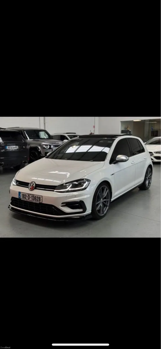 Volkswagen Golf R - Image 2