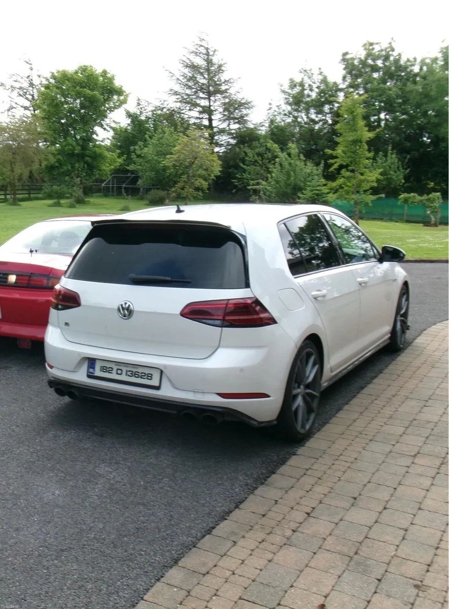Volkswagen Golf R - Image 6
