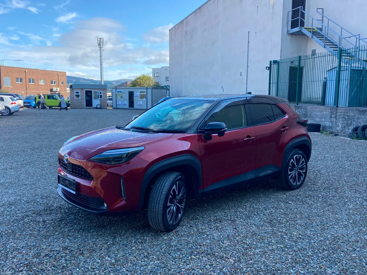 2022 Toyota Yaris Cross Hybrid - Image 5