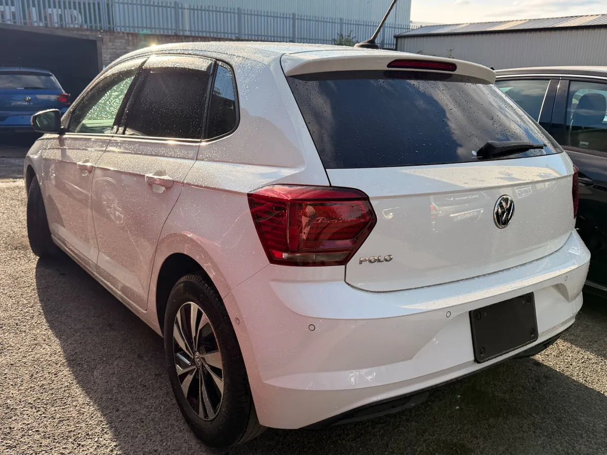 Volkswagen polo. 2019 1.0 automatic - Image 5
