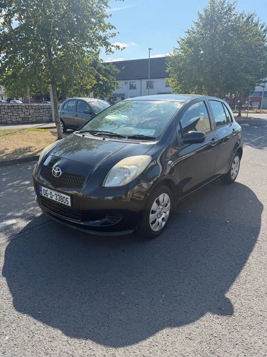 2006 Toyota Yaris - Image 2