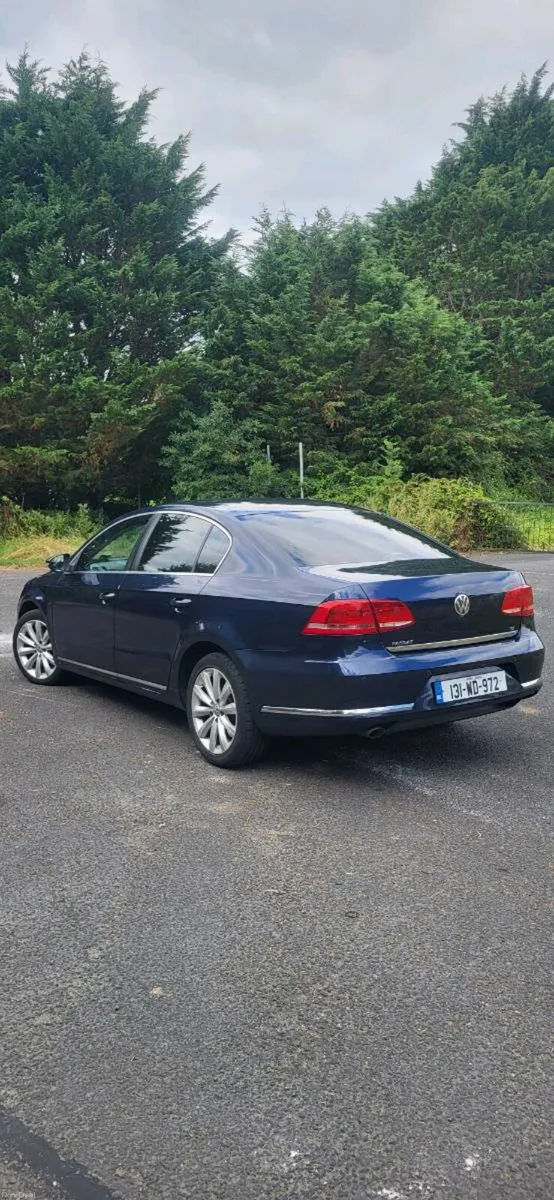VOLKSWAGEN PASSAT 1.6 TDI 2013year. - Image 5