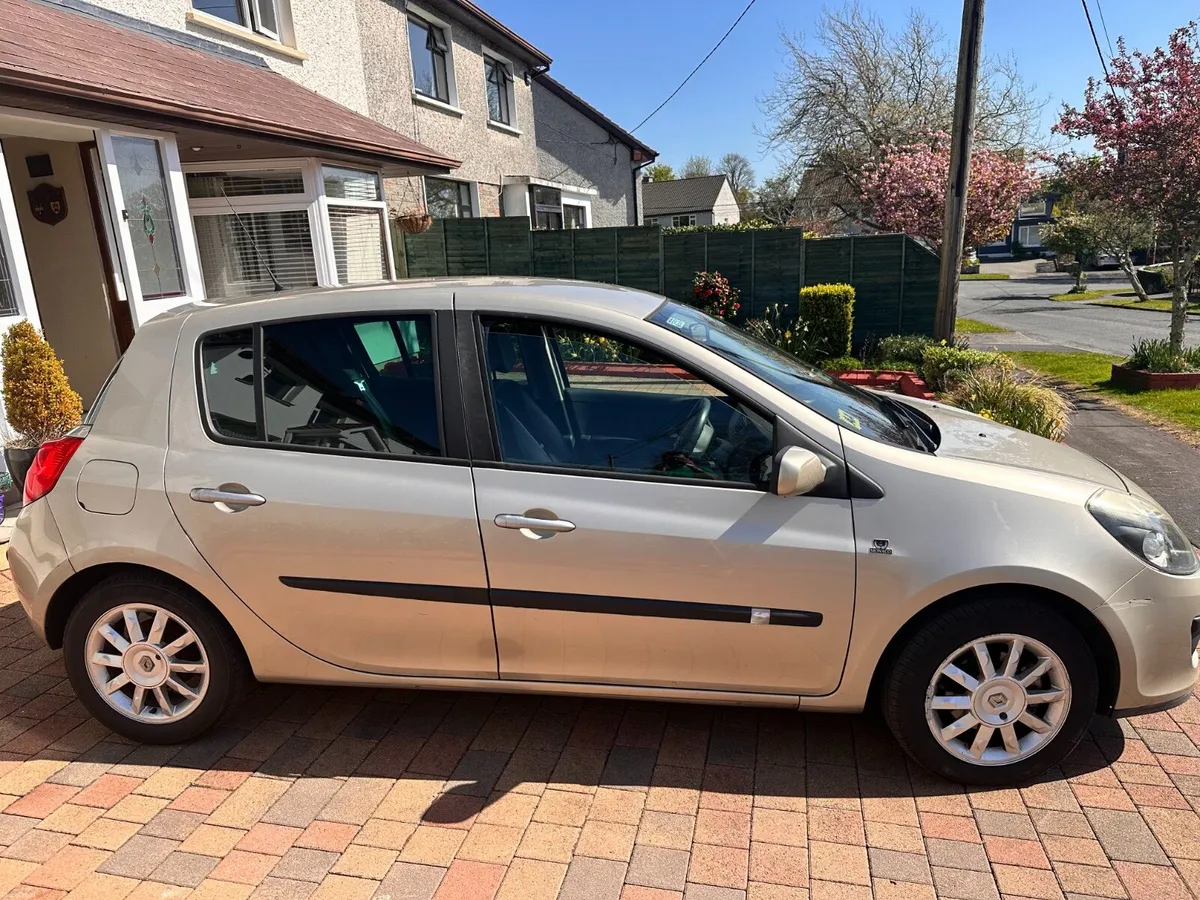 Renault Clio 1.2 special Monaca edition - Image 3