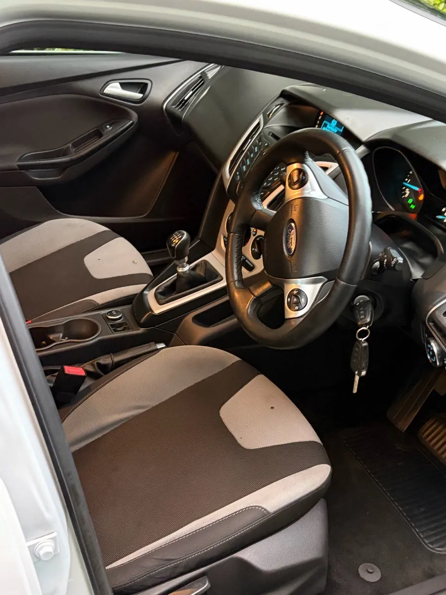 Ford focus - Image 5