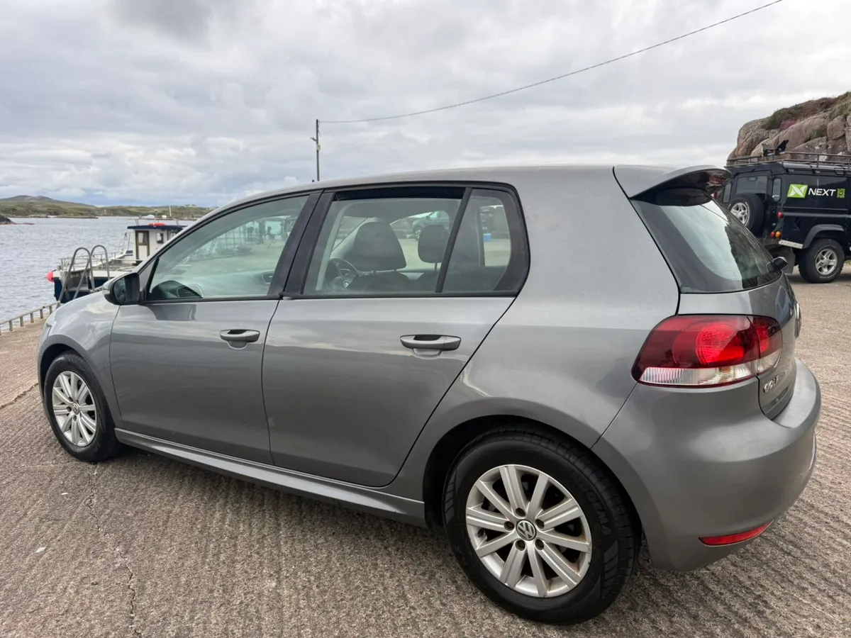 VW Golf - Image 1
