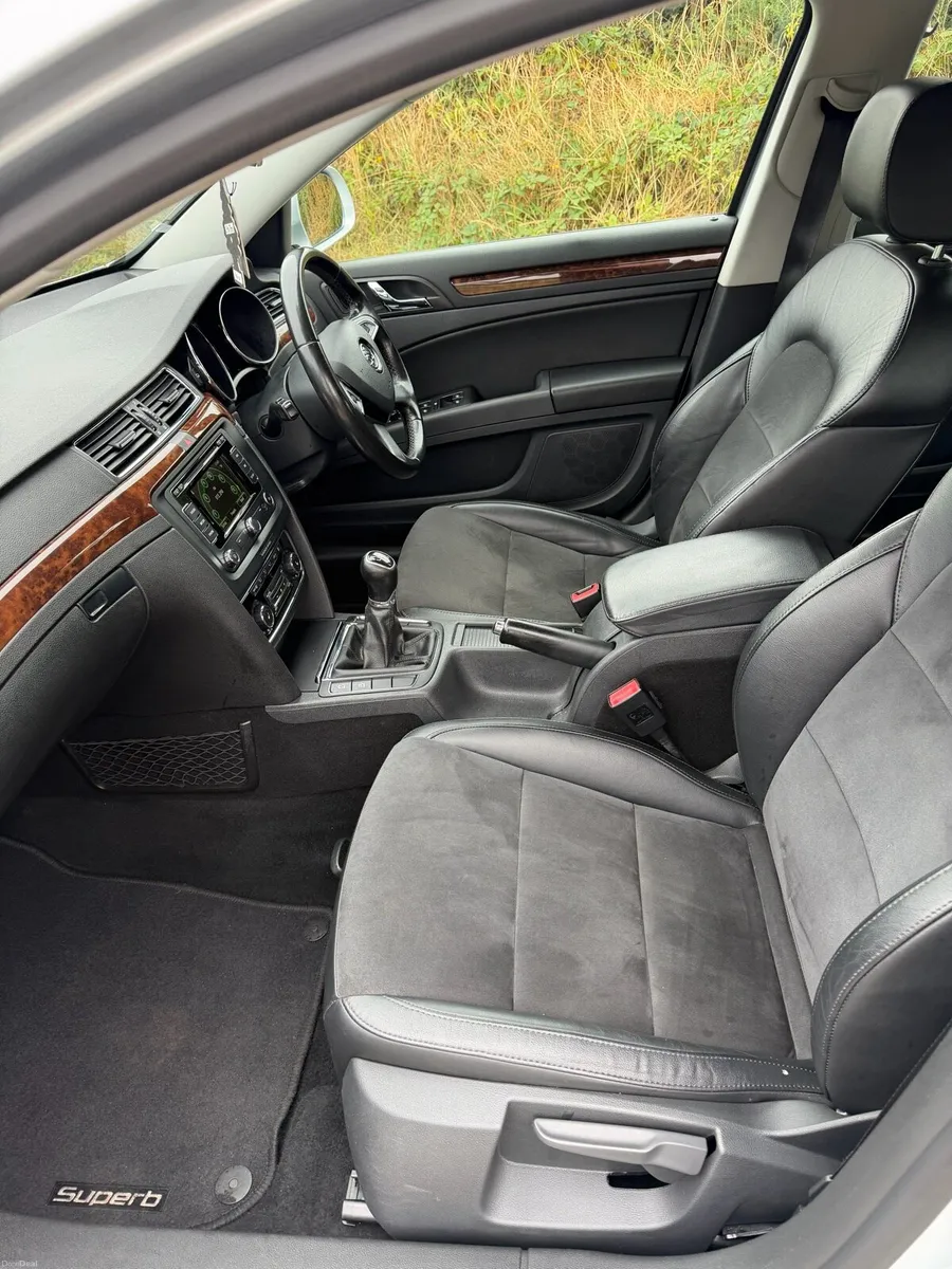 Skoda superb 2.0tdi - Image 5