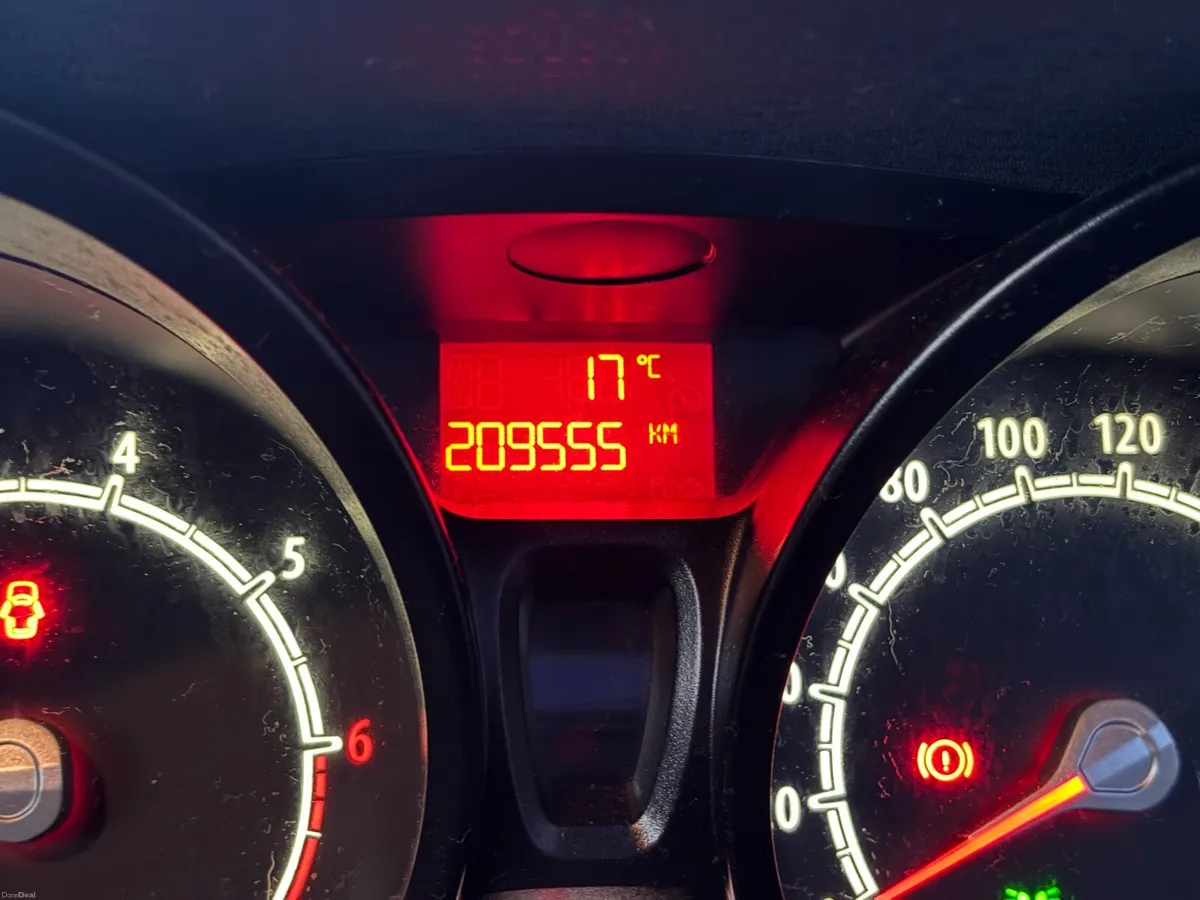 2010 Fiesta Zetec-S - Image 6