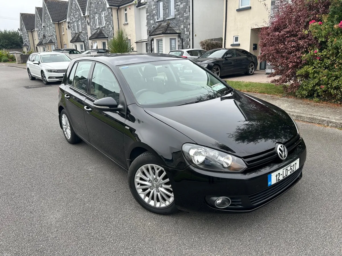 2012 Volkswagen Golf 1.6 TDI match model high spec - Image 1