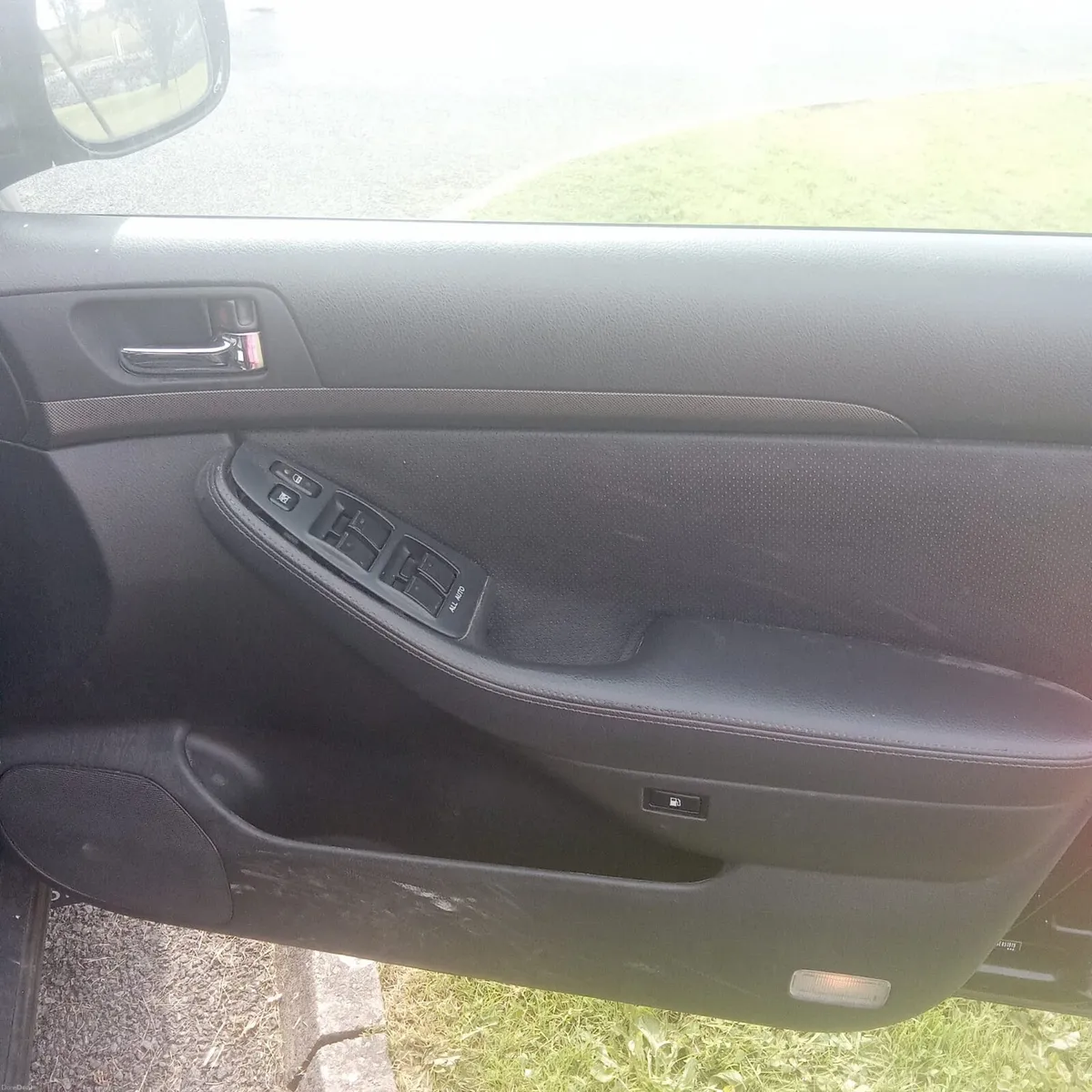 Toyota avensis read add - Image 6
