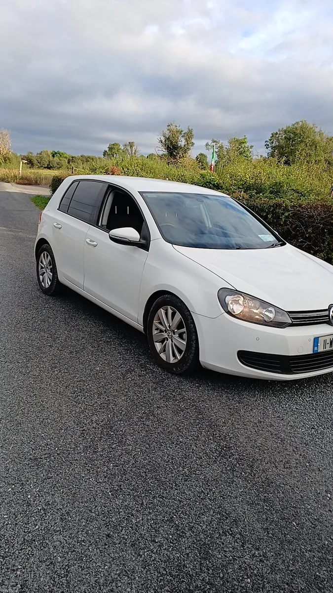 2011 vw golf 1.6 tdi dsg automatic nct March 27 - Image 2