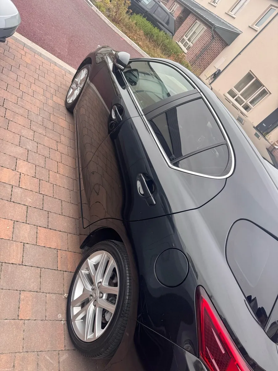 Car - Image 5