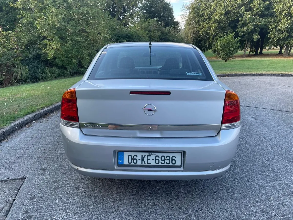 Opel Vectra 2006 - Image 4