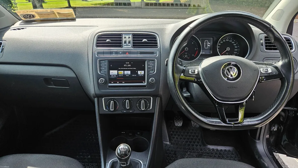 Volkswagen Polo 2014 - Image 2