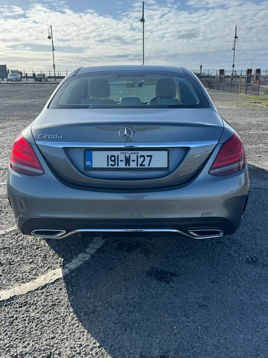 Car - Image 5