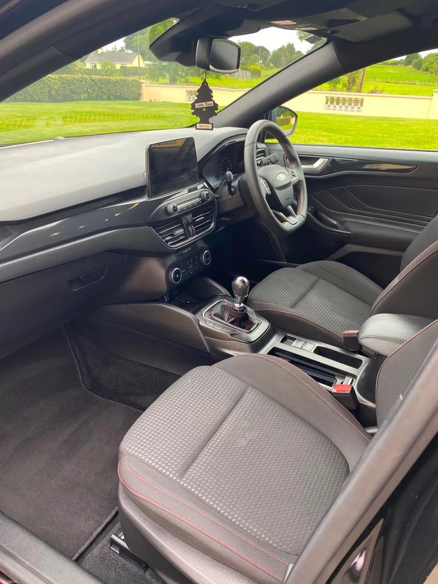 Ford focus ST line - Image 6