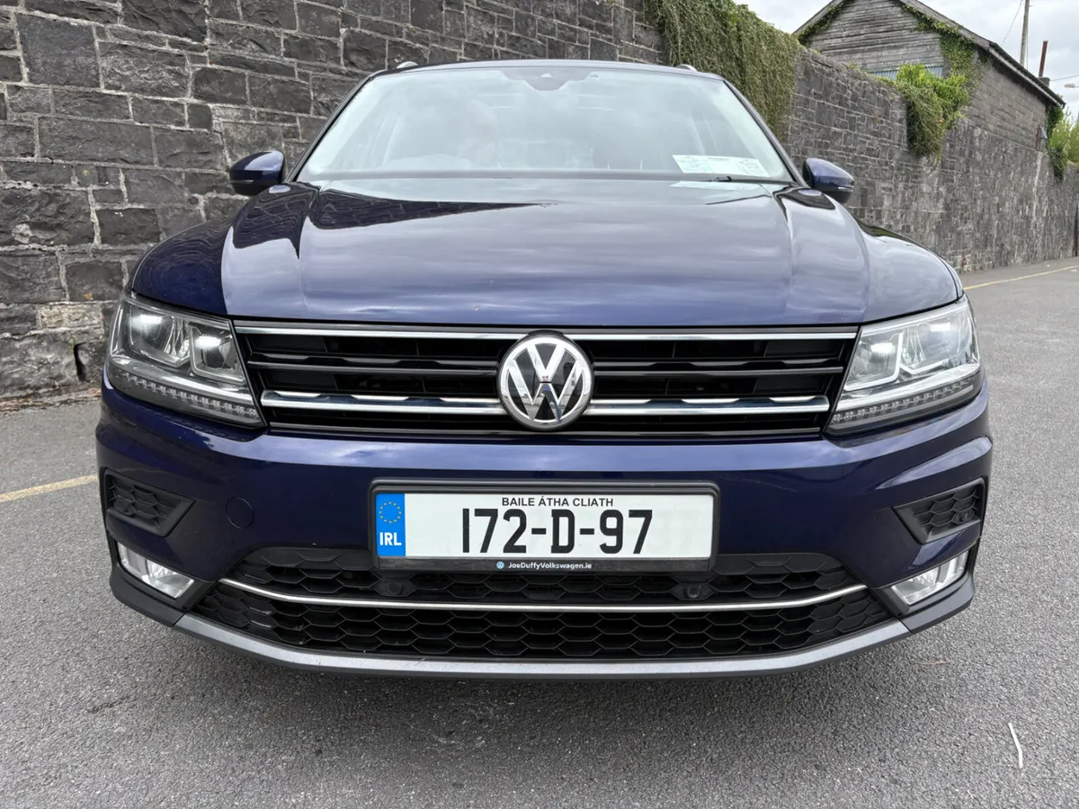 VW Tiguan H/Line!AUTO FSH! Trade ins 👍 finance👍 - Image 5