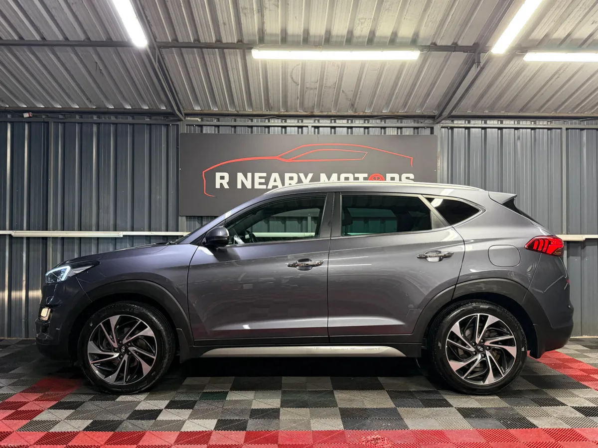 2020 202 Hyundai Tucson Diesel Executive Manual - Image 3
