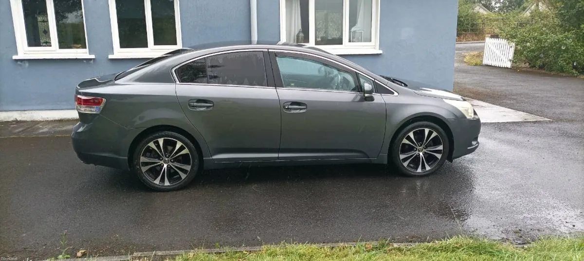 Toyota avensis - Image 2