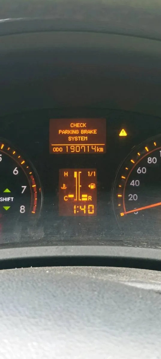 Toyota avensis - Image 5
