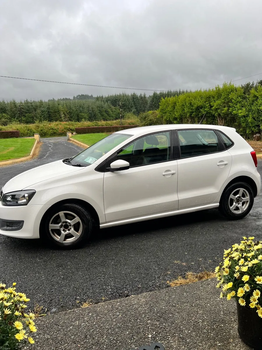 Volkswagen Polo 2010 - Image 1