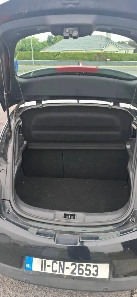 Renault megane 2011 coupe - Image 2