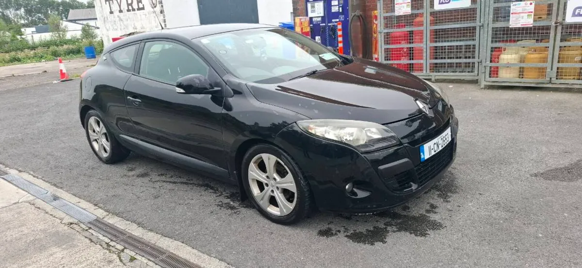 Renault megane 2011 coupe - Image 3