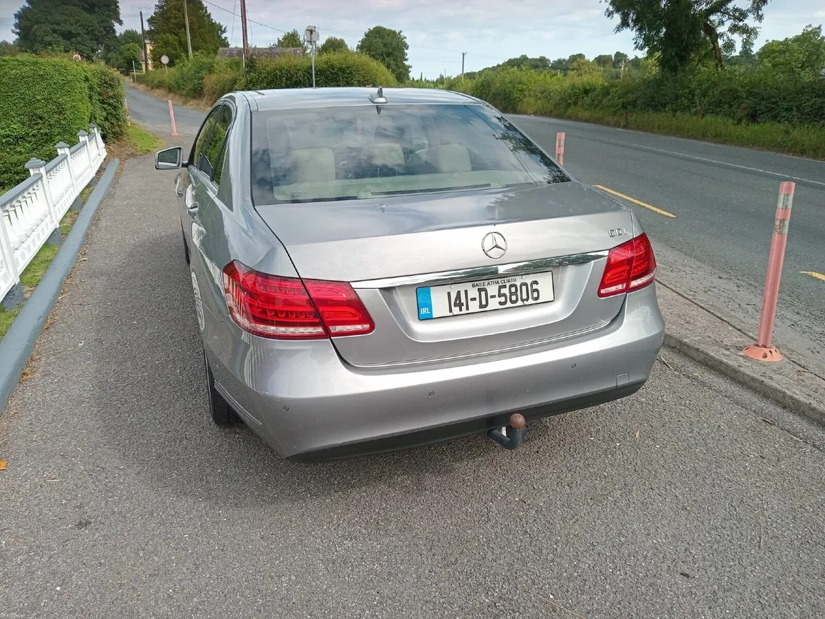 Mercedes-Benz E-Class 2014 - Image 2