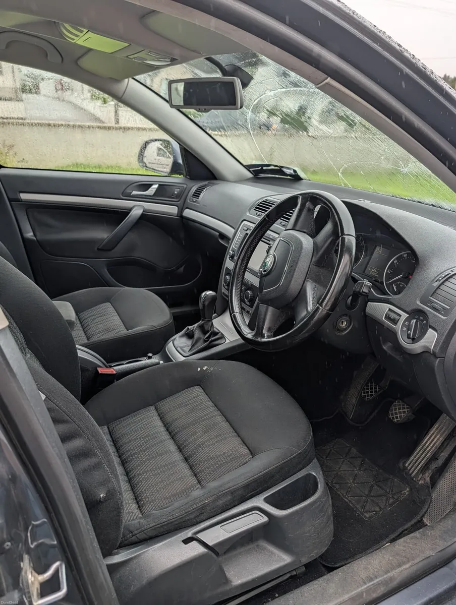 Skoda Octavia 2009 - Image 5