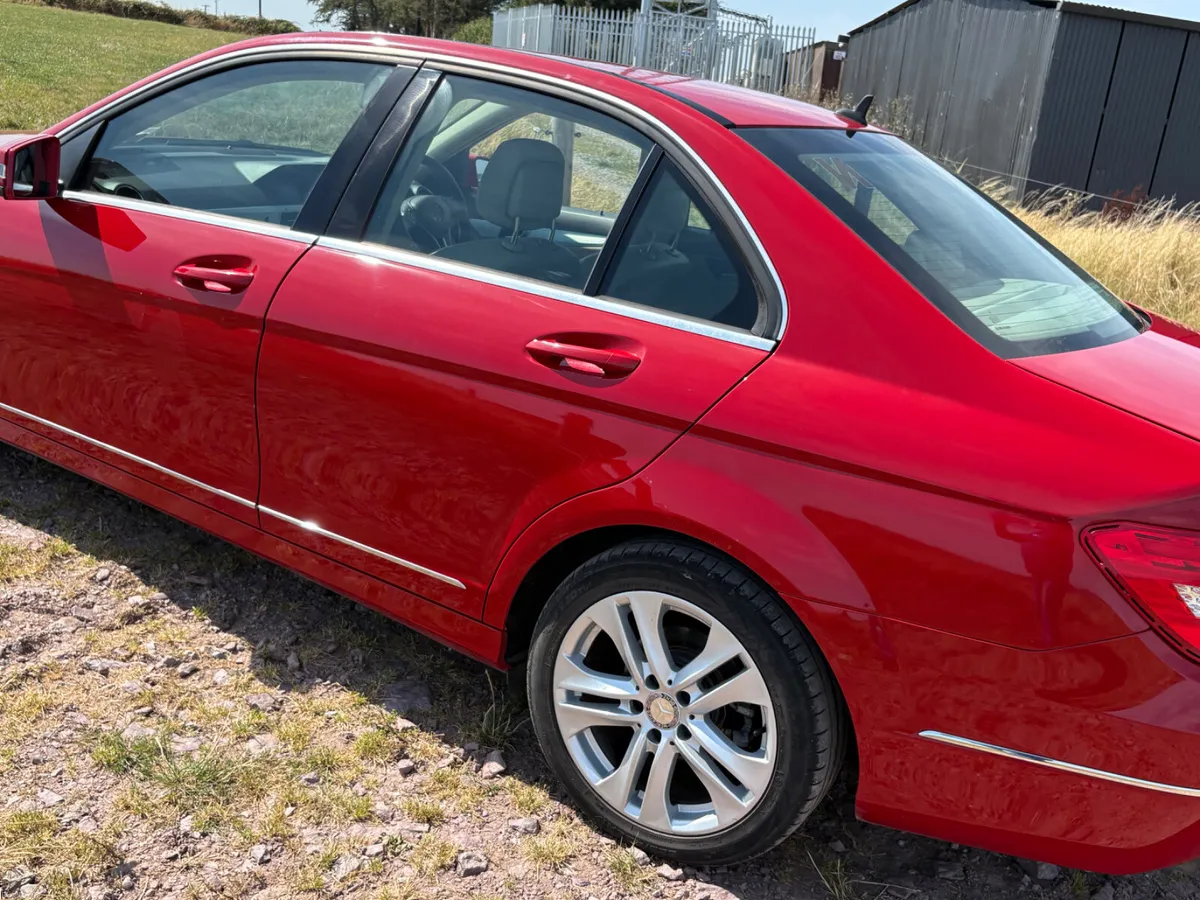 Mercedes-Benz C-Class Aventgarde Automatic - Image 3