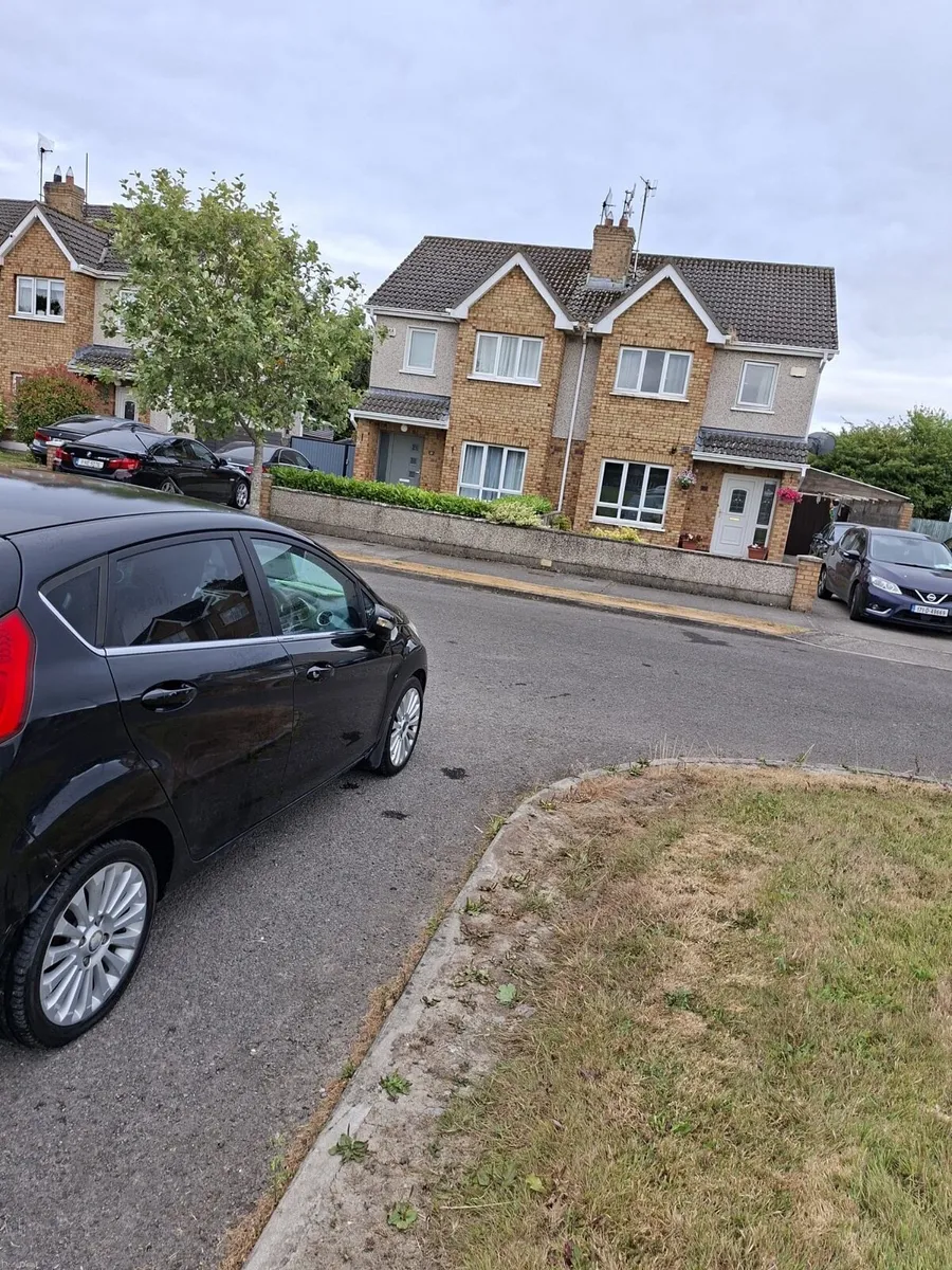 Ford Fiesta 2010 - Image 4