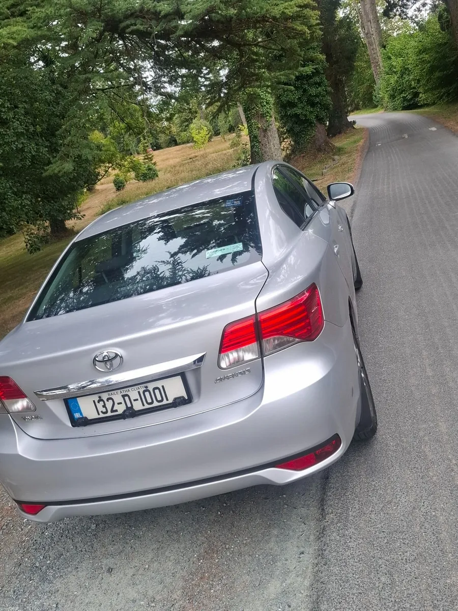 Toyota Avensis 2013 - Image 4
