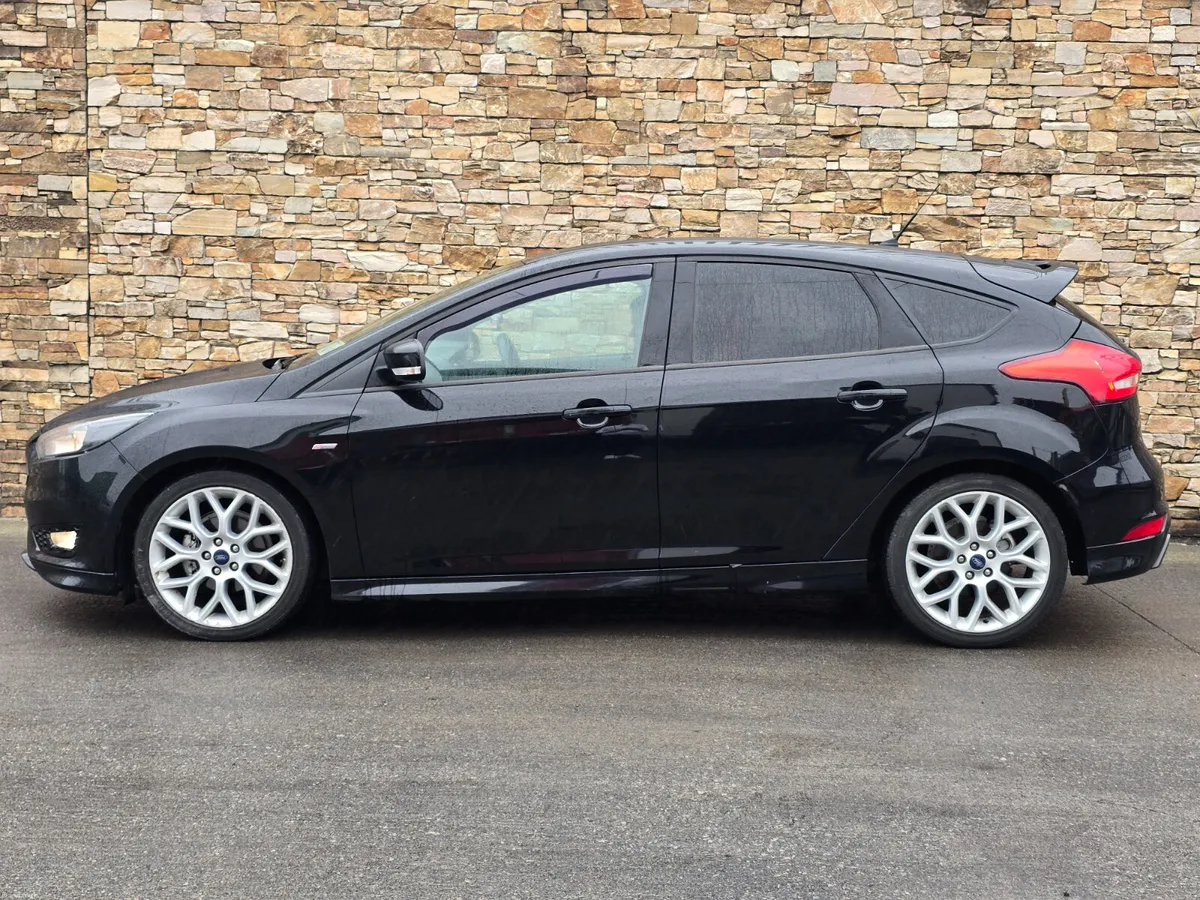 171 Ford Focus ST-Line - Image 5