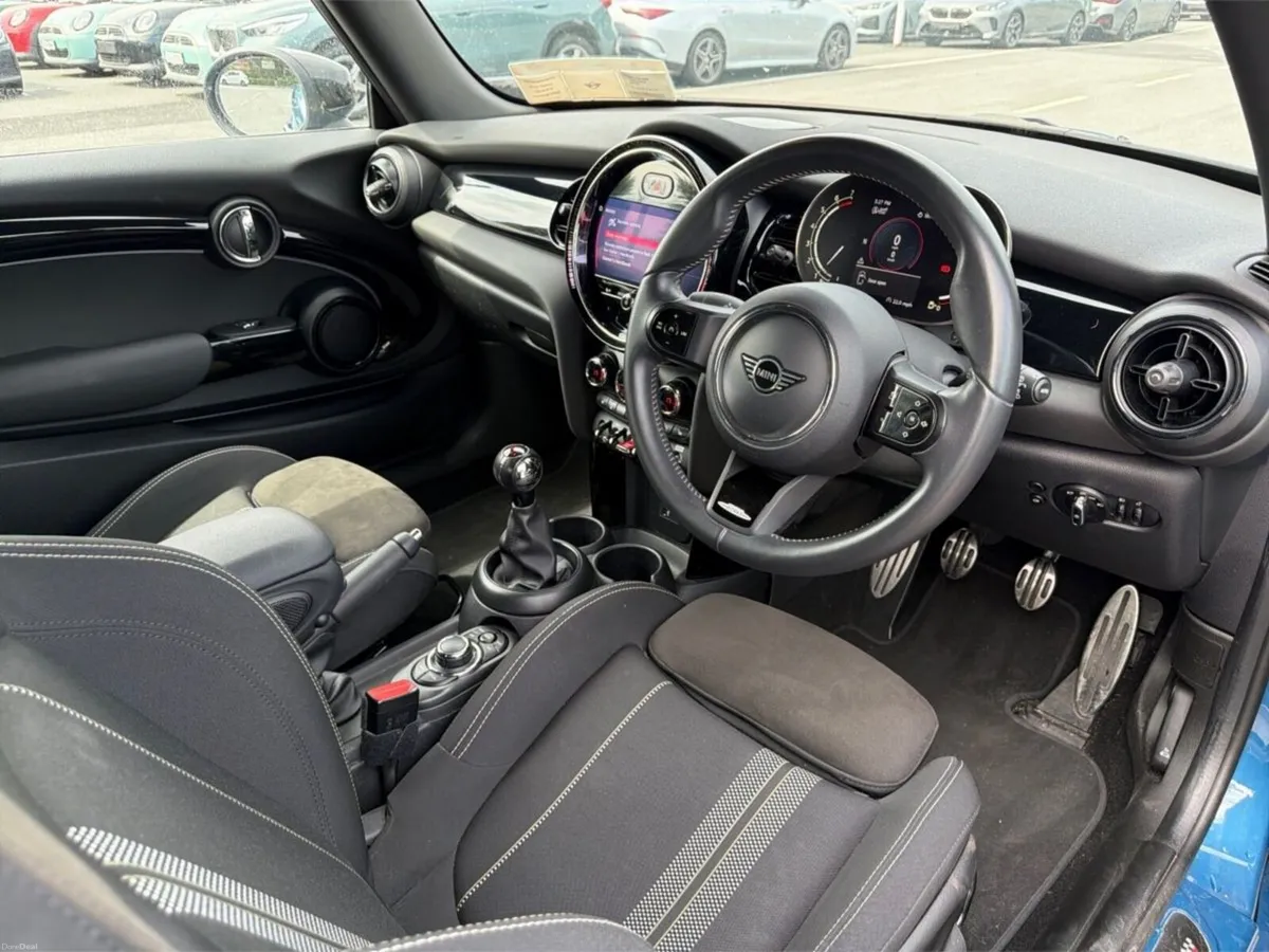 Mini Cooper 3-Door Cooper Sport - Image 6
