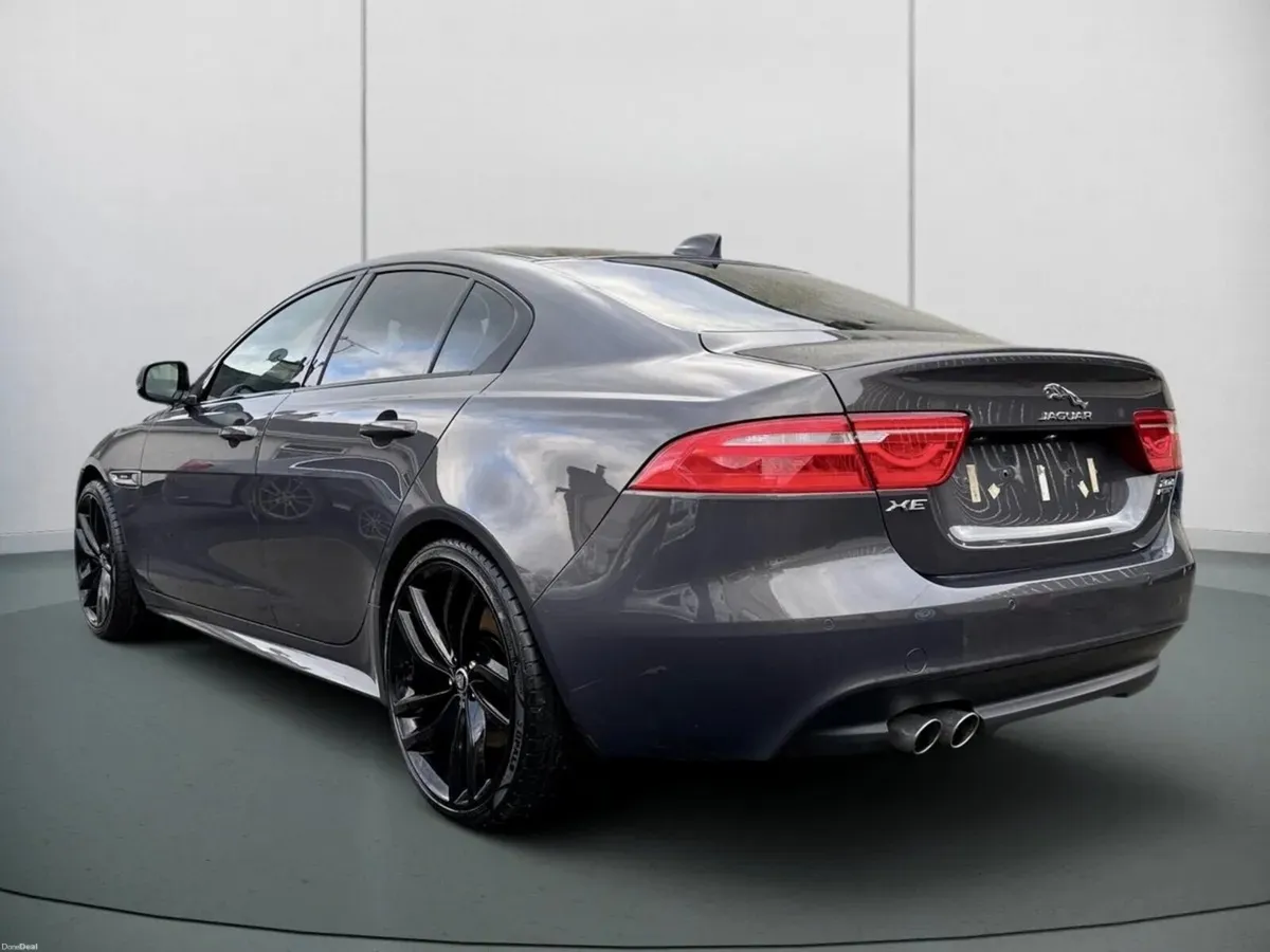 2017 JAGUAR XE R-SPORT 2.0 D AWD AUTOMATIC - Image 3