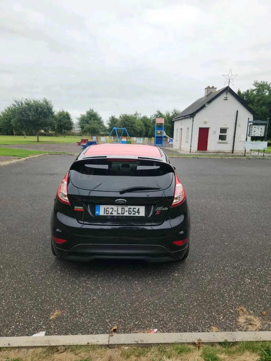 Ford fiesta black edition - Image 2