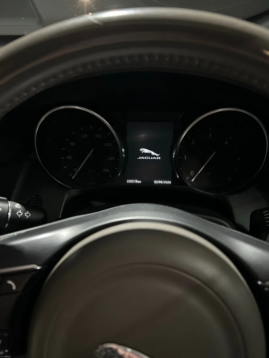 2016 Jaguar XF Auto - Image 4