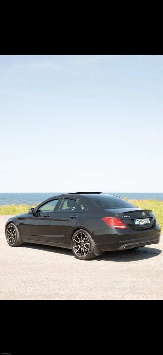 2017 Mercedes Benz C250D Sport Premium Plus - Image 3