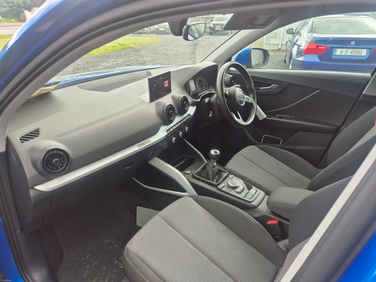 Audi Q2 2017 - Image 6