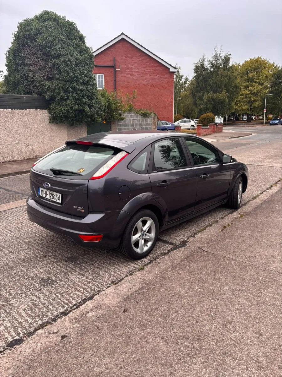 Ford Focus 2010 - Image 3