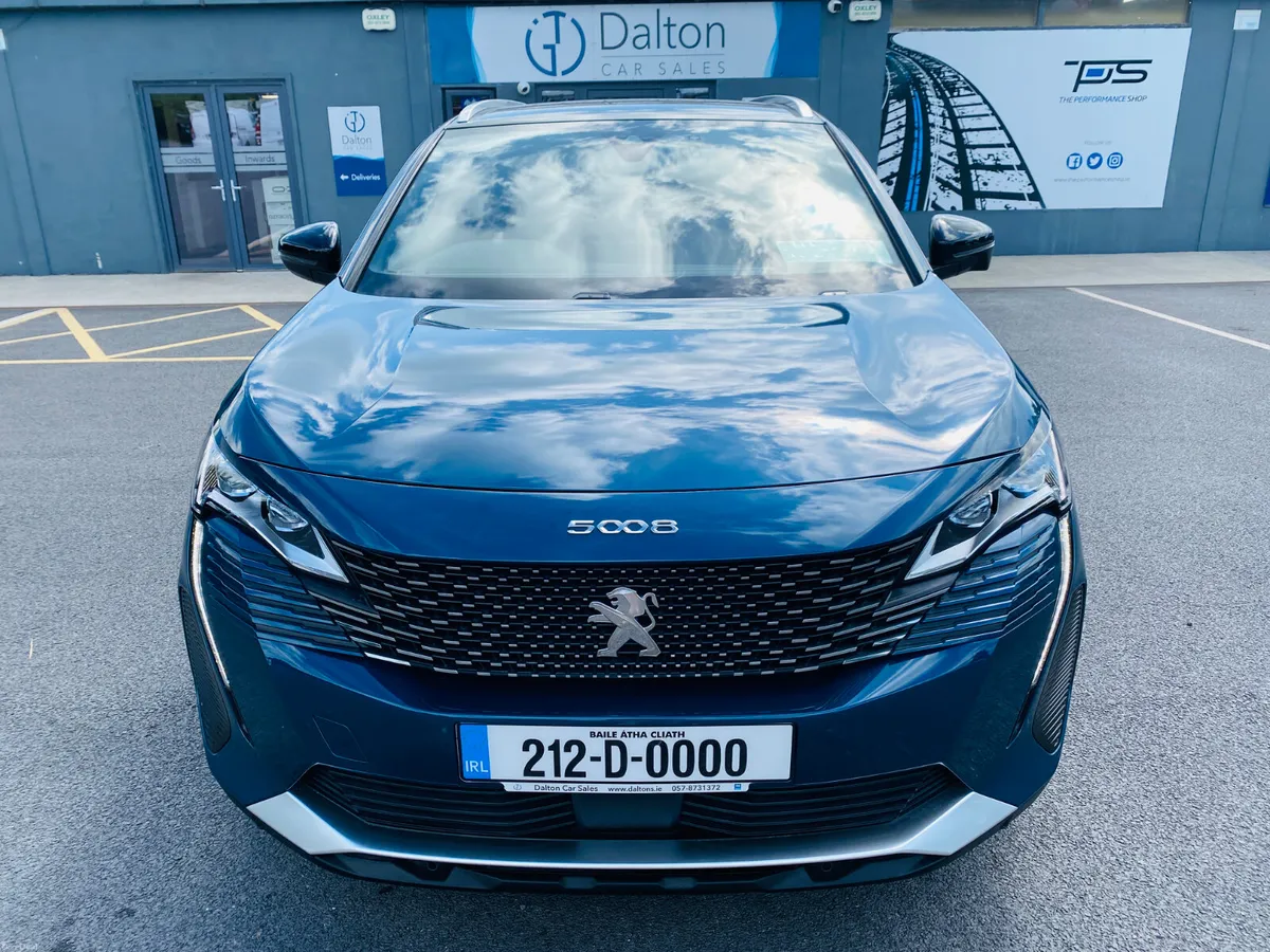 PEUGEOT 5008 GT 2.0 HDI AUTOMATIC 7 SEATER 2021 - Image 2