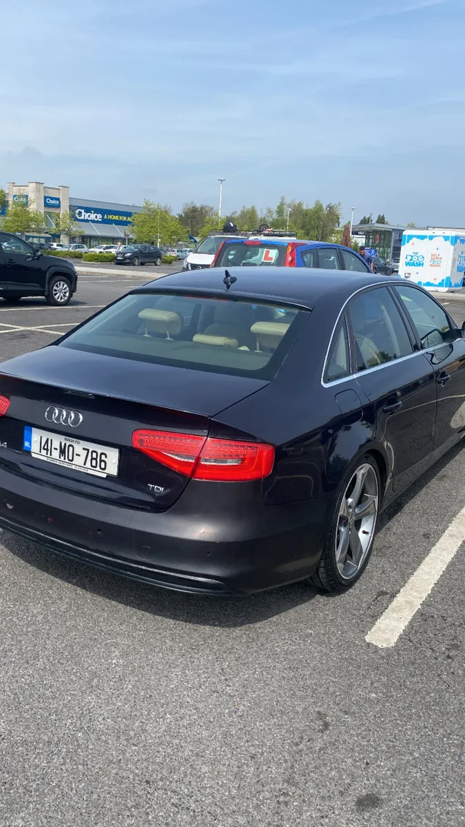 Audi A4 2014 - Image 4