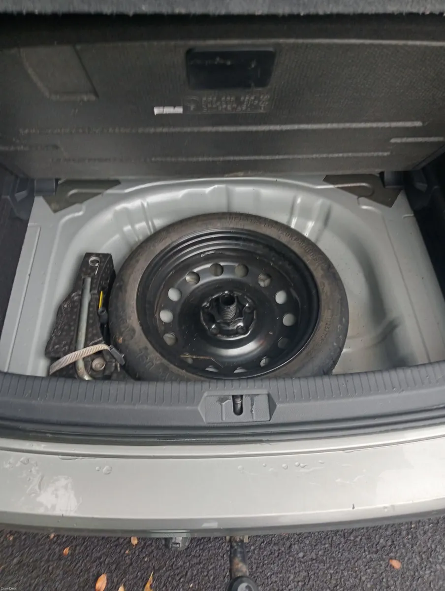 Volkswagen Golf 2015 - Image 2