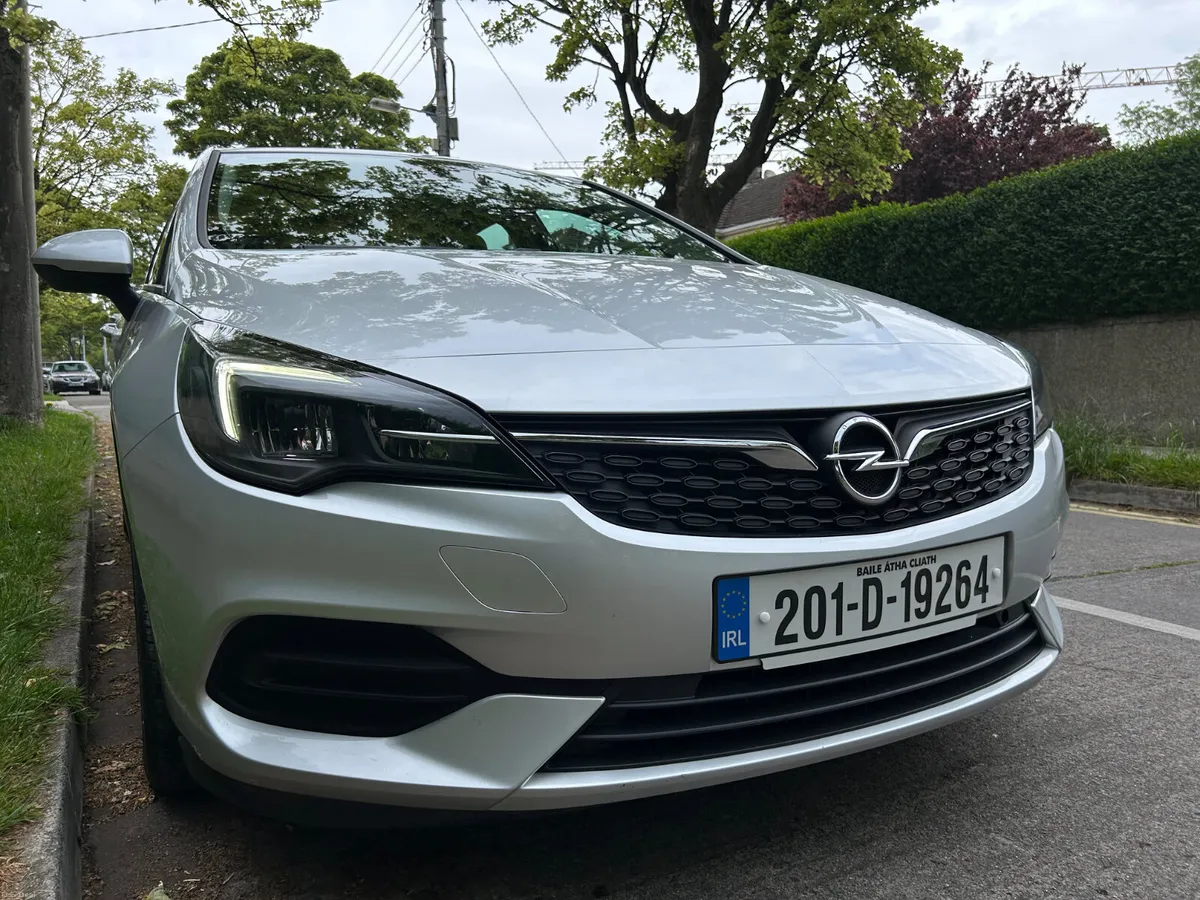 2020 OPEL ASTRA ELITE PETROL ONLY 43,000 KM - Image 3
